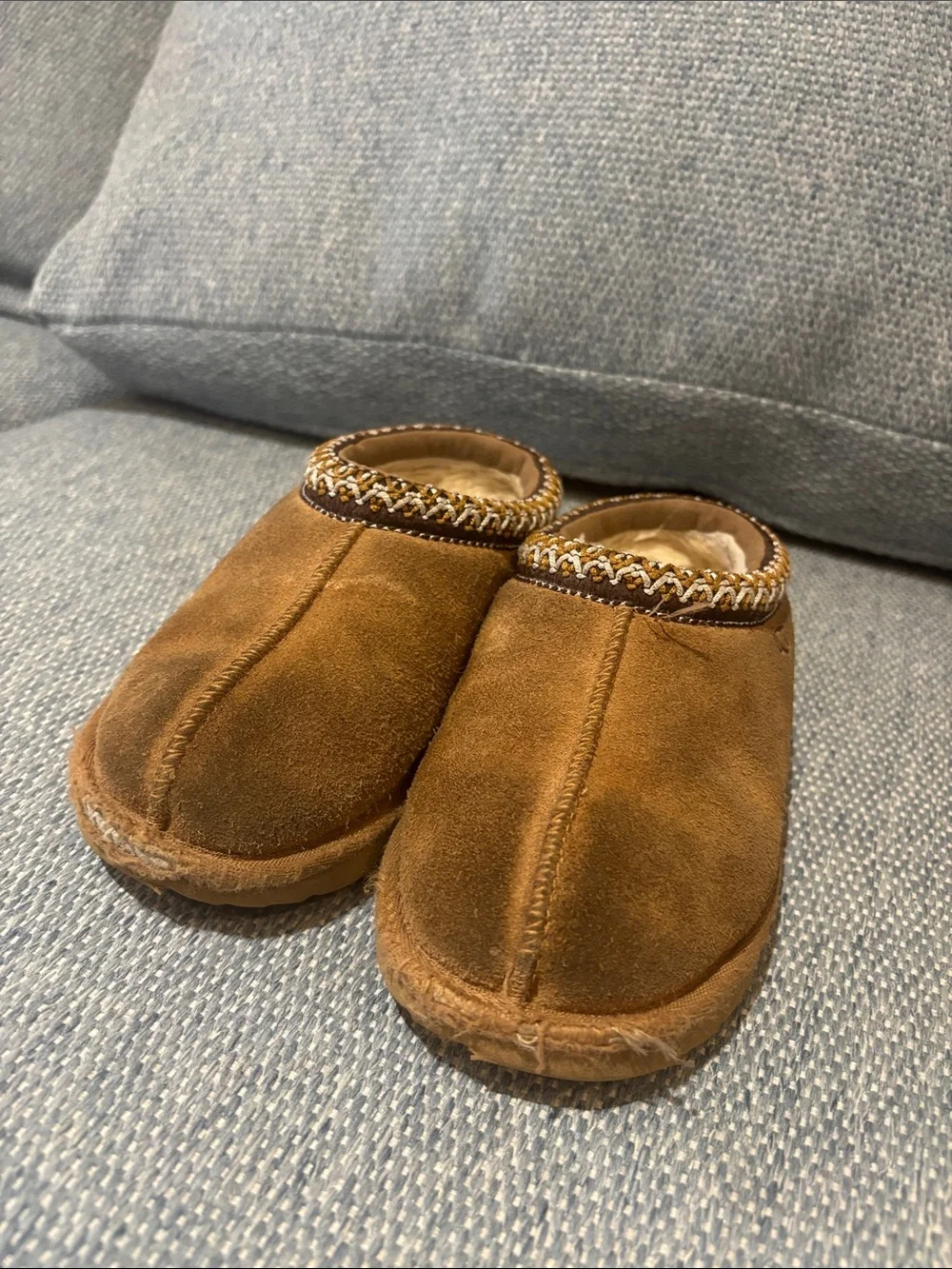 Ugg Tasman II slippers! Child 12